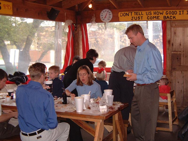 2003/01(Jan)/01(Kyla-Baptism)/800x600_2003-01-12-U-After-Baptism-Dinner.JPG