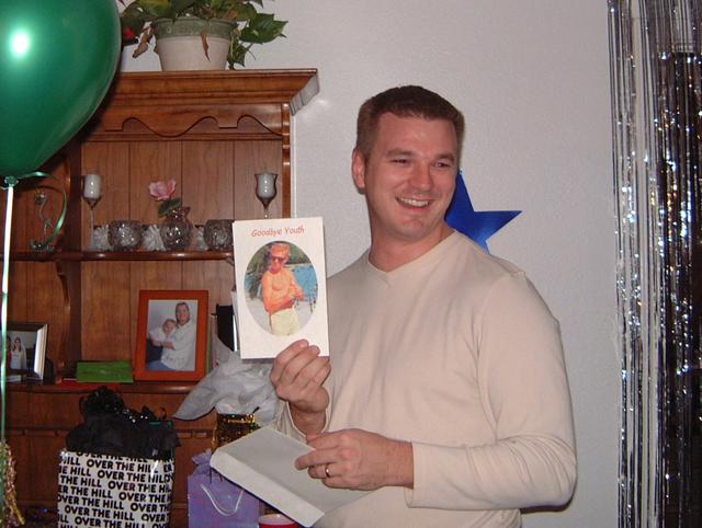 2003/01(Jan)/02(Justins-30thBD)/640x480_2003-01-15-12-Justins-30th-birthday.JPG