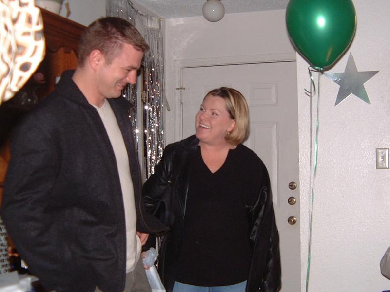 2003/01(Jan)/02(Justins-30thBD)/800x600_2003-01-15-08-Justins-30th-birthday.JPG