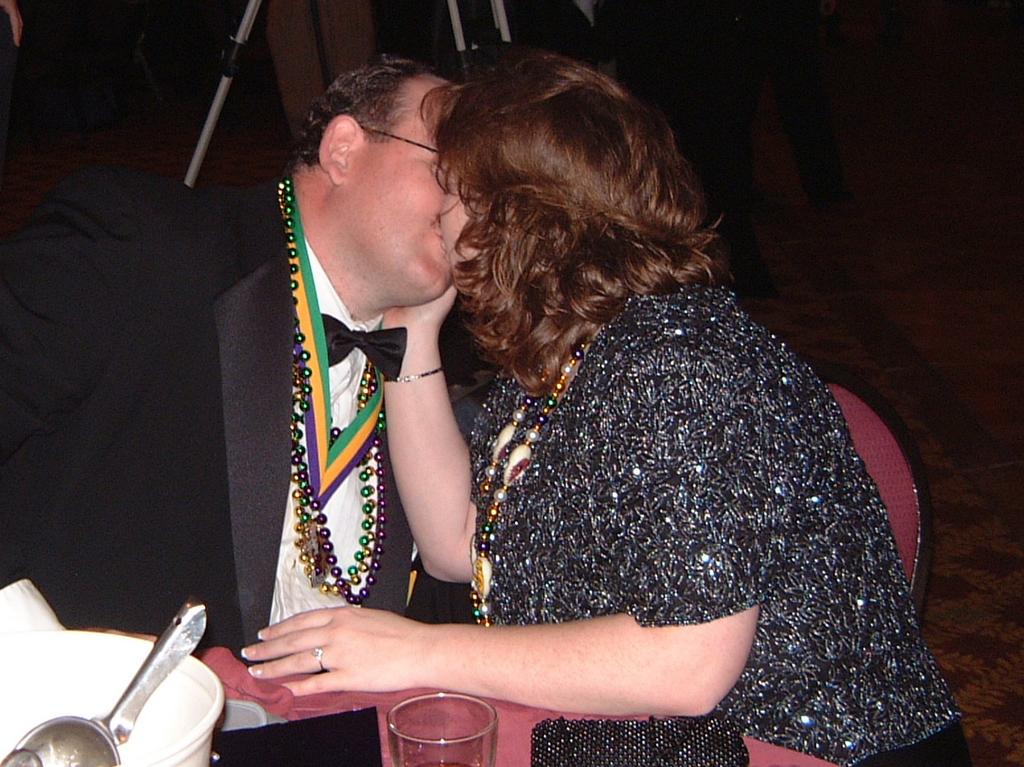 2003/01(Jan)/03(Coronation-Ball-New-Orleans)/1024x768_2003-01-18-27-Engaging-Kiss.JPG