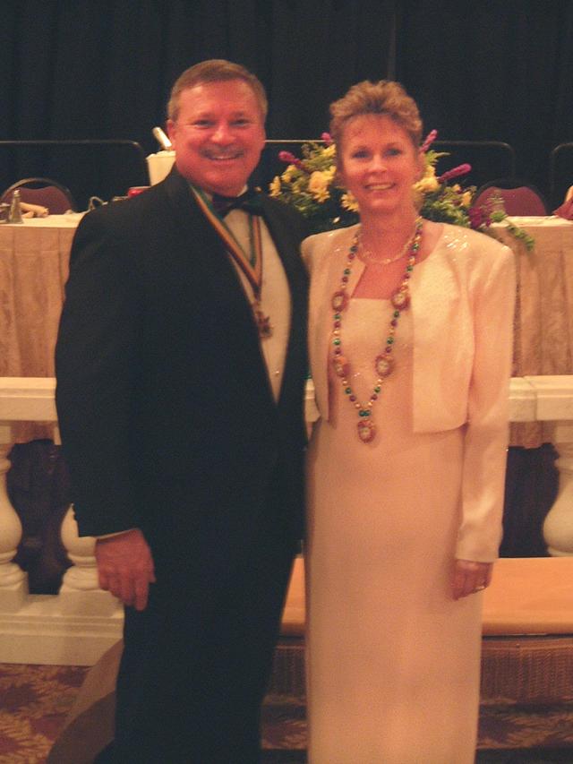 2003/01(Jan)/03(Coronation-Ball-New-Orleans)/640x480_2003-01-18-04-Coronation-Ball-Jim-Janeen.JPG