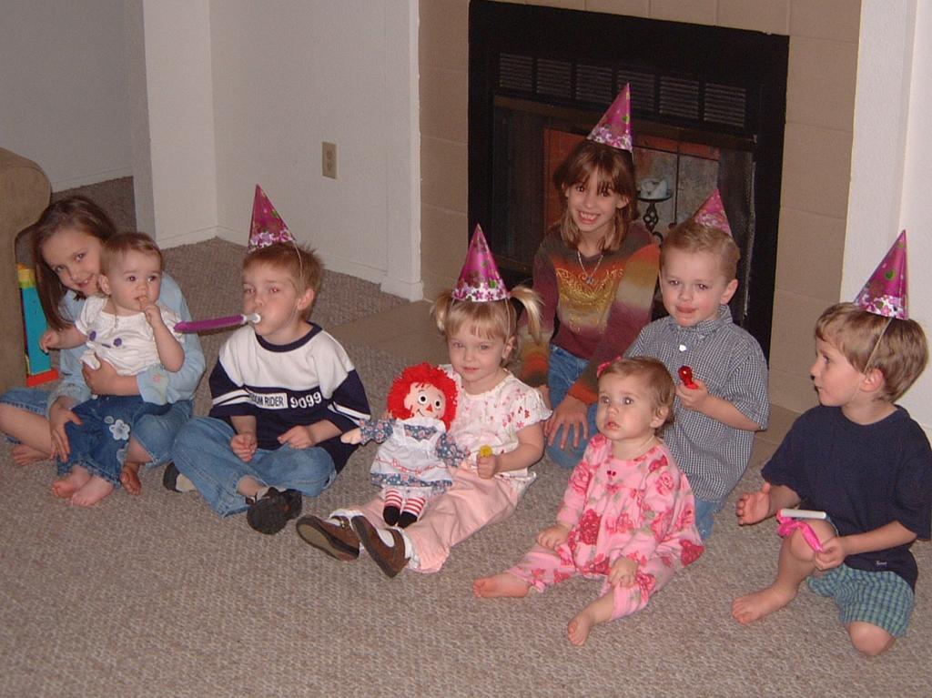 2003/02(Feb)/01(Kyla-1st-BD)/1024x768_2003-02-15-24-KYLAS-BIRTHDAY-PARTY.JPG
