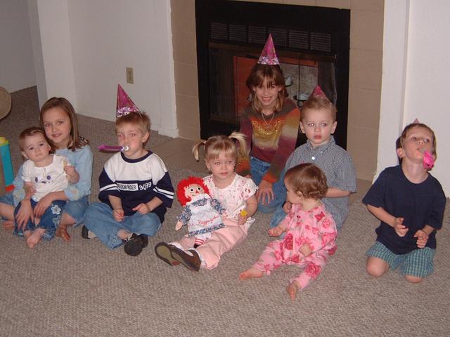 2003/02(Feb)/01(Kyla-1st-BD)/640x480_2003-02-15-23-KYLAS-BIRTHDAY-PARTY.JPG