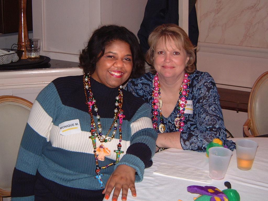2003/02(Feb)/03(Mardi-Gras)/1024x768_2003-02-27-04-Balcony-Party.JPG