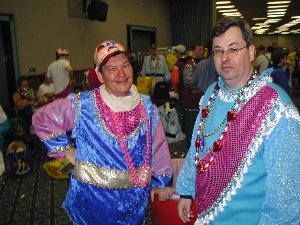 2003/02(Feb)/03(Mardi-Gras)/1024x768_2003-03-01-08-Pre-Ride-Activities.JPG