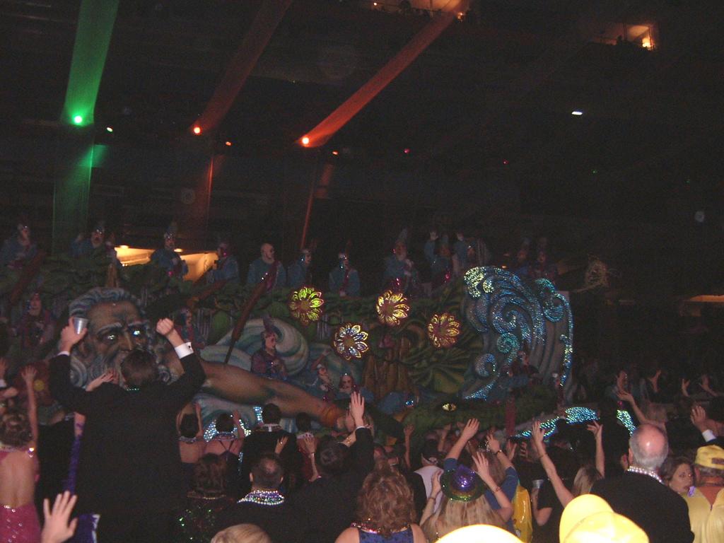 2003/02(Feb)/03(Mardi-Gras)/1024x768_2003-03-01-39-Ride-Extravaganza.JPG