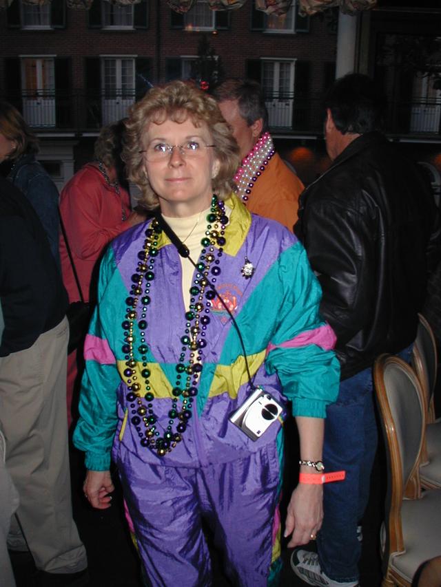 2003/02(Feb)/03(Mardi-Gras)/640x480_2003-02-27-14-Balcony-Party.JPG