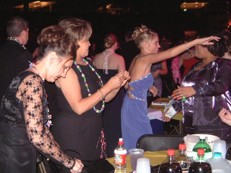 2003/02(Feb)/03(Mardi-Gras)/800x600_2003-03-01-25-Ride-Extravaganza.JPG