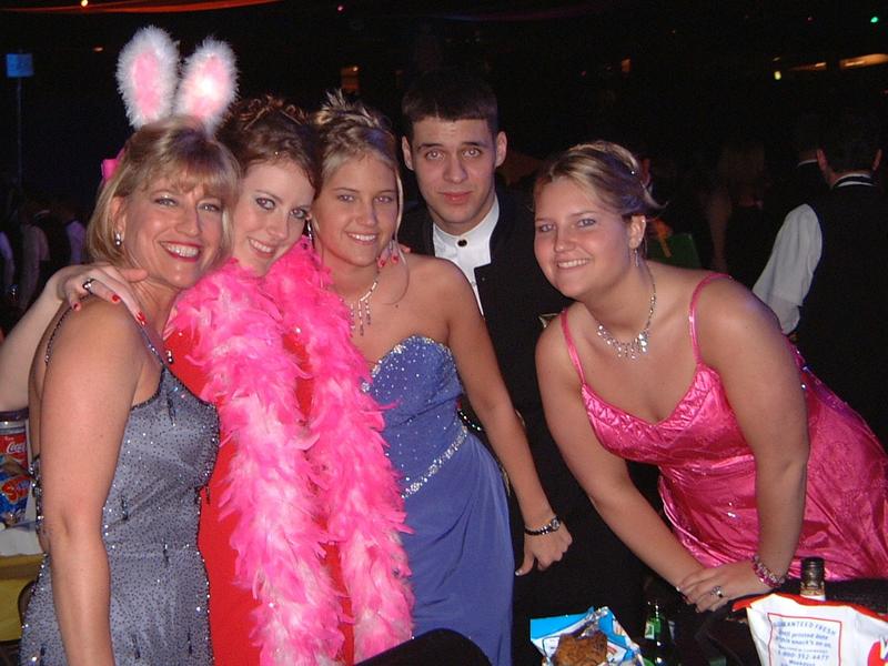 2003/02(Feb)/03(Mardi-Gras)/800x600_2003-03-01-36-Ride-Extravaganza.jpg