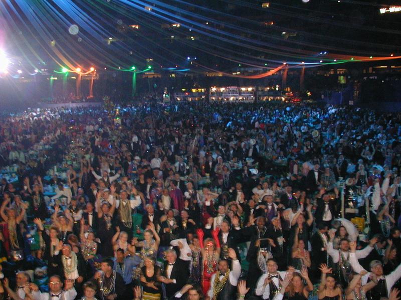 2003/02(Feb)/03(Mardi-Gras)/800x600_2003-03-01-37-Ride-Extravaganza.JPG