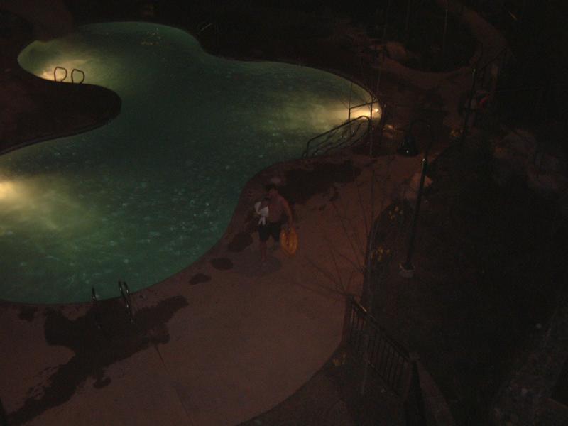2003/04(Apr)/05(Whistler)/800x600_2003-04-22-02-Justin-Vale-Done-Swimming.JPG