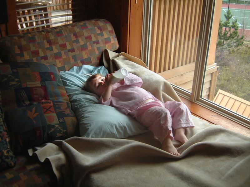 2003/04(Apr)/05(Whistler)/800x600_2003-04-23-12-Kyla-Falls-Asleep.JPG