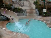 2003-04-23-07-Vale-Justin-Pool.JPG