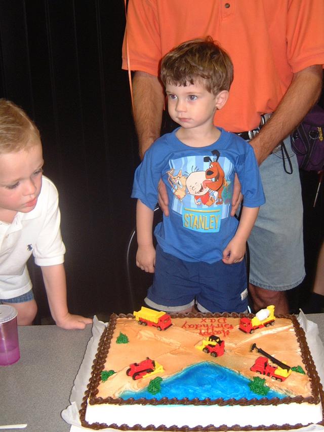 2003/05(May)/01(DaxBD)/640x480_2003-05-07-06-Dax-2ndBD.JPG