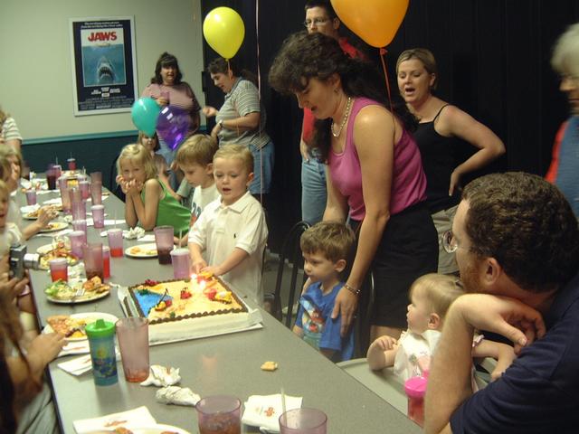 2003/05(May)/01(DaxBD)/640x480_2003-05-07-09-Dax-2ndBD.JPG