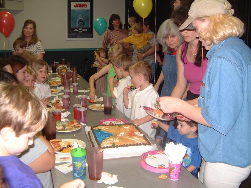 2003/05(May)/01(DaxBD)/800x600_2003-05-07-12-Dax-2ndBD.JPG