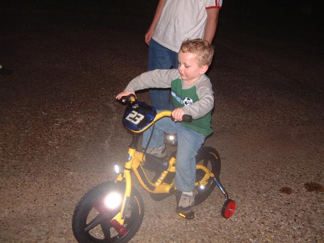 2003/05(May)/02(Mongoose-Bike)/640x480_2003-04-30-3-Mongoose-Bike.JPG