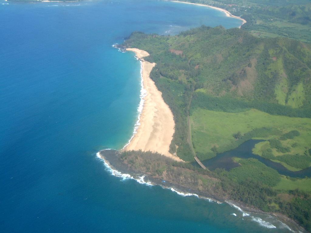 2003/05(May)/03(Hawaii)/Helicopter/1024x768_2003-05-23-55.JPG