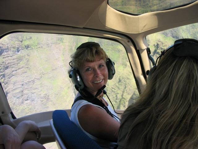 2003/05(May)/03(Hawaii)/Helicopter/640x480_2003-05-23-15.JPG