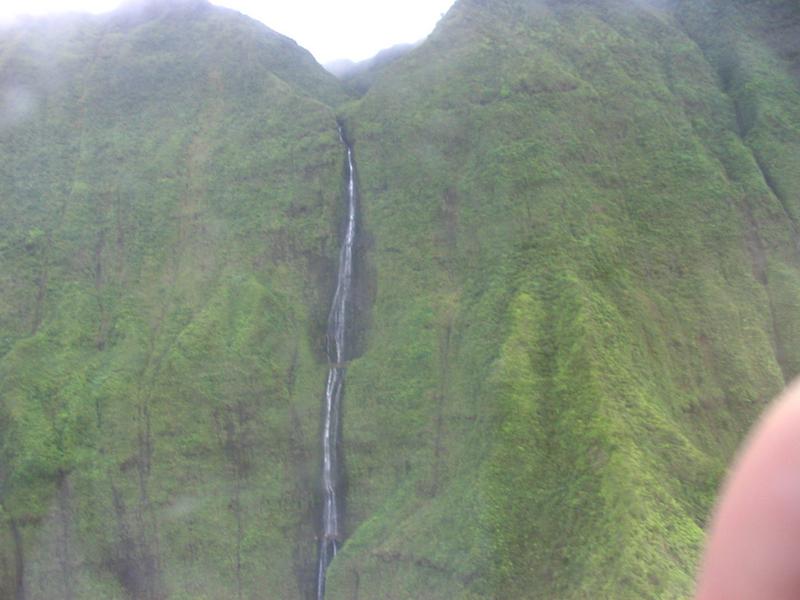 2003/05(May)/03(Hawaii)/Helicopter/800x600_2003-05-23-18.JPG