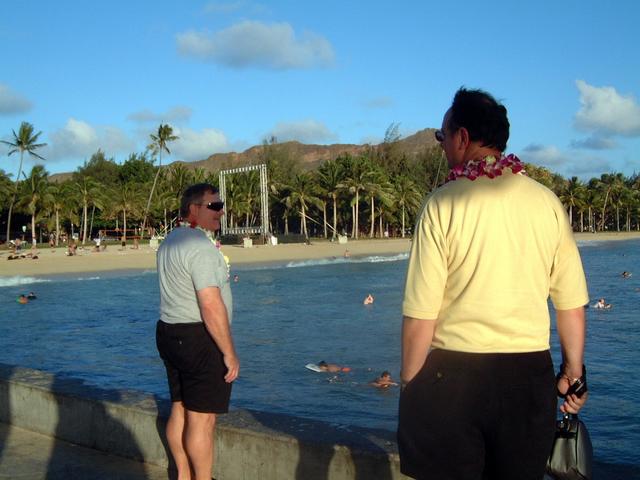 2003/05(May)/03(Hawaii)/Honolulu/640x480_2003-05-15-15-Waikiki-Beach.JPG