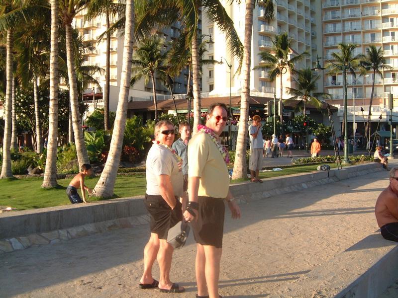 2003-05-15-19-Waikiki-Beach.JPG