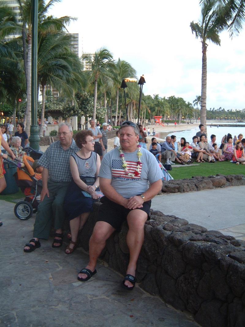 2003-05-15-26-Waikiki-Beach.JPG