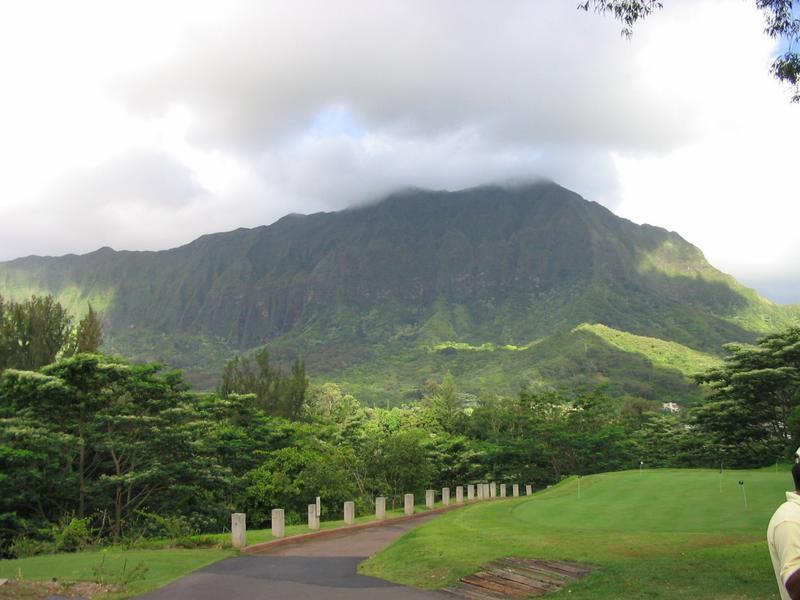 2003/05(May)/03(Hawaii)/Honolulu/800x600_2003-05-16-03-Luana-Hills.JPG
