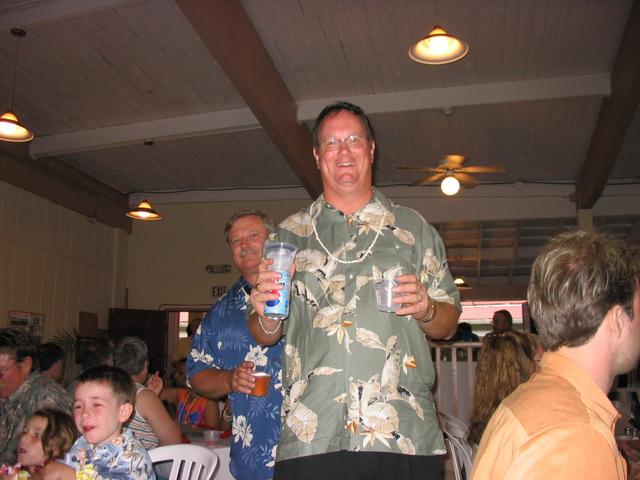 2003/05(May)/03(Hawaii)/Luau/640x480_2003-05-20-31.JPG