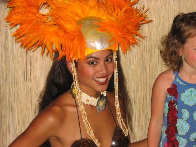 2003/05(May)/03(Hawaii)/Luau/640x480_2003-05-20-53.JPG