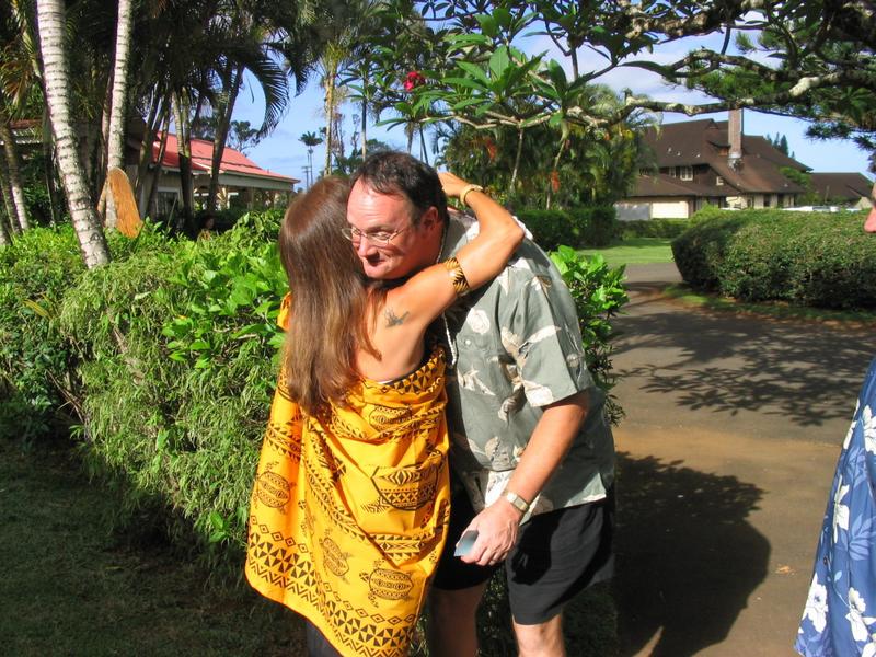 2003/05(May)/03(Hawaii)/Luau/800x600_2003-05-20-02.JPG