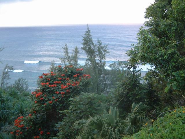 2003/05(May)/03(Hawaii)/Pahio-Princeville/640x480_2003-05-18-42-Sunset-Princeville-Beach.JPG
