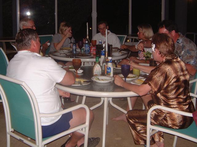 2003/05(May)/03(Hawaii)/Pahio-Princeville/640x480_2003-05-19-6-Pahio-Pool-Dinner.JPG