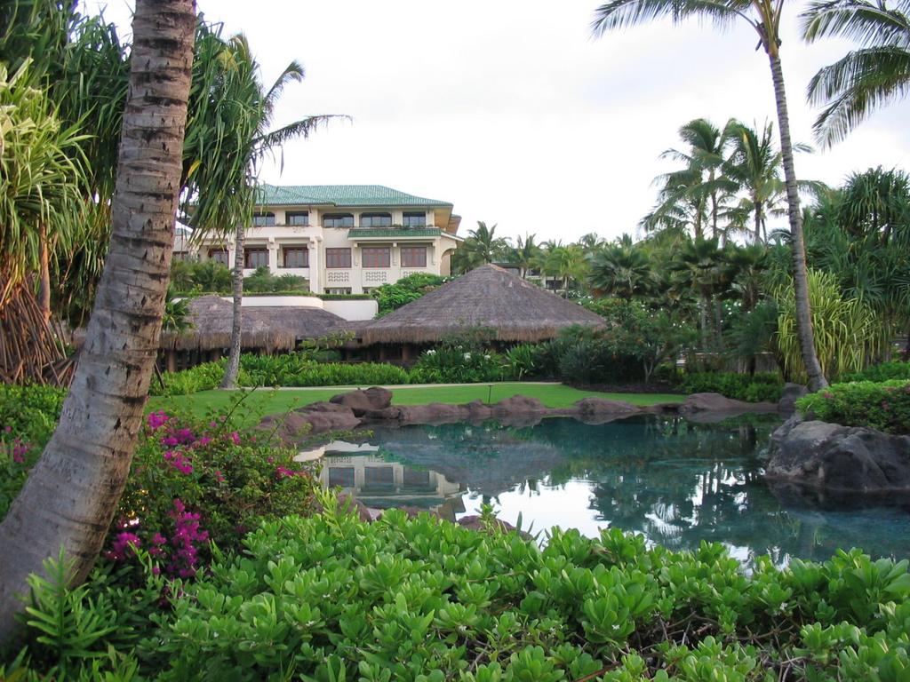 2003/05(May)/03(Hawaii)/Poipu-Hyatt/1024x768_2003-05-25-43-Hyatt-Grounds.JPG