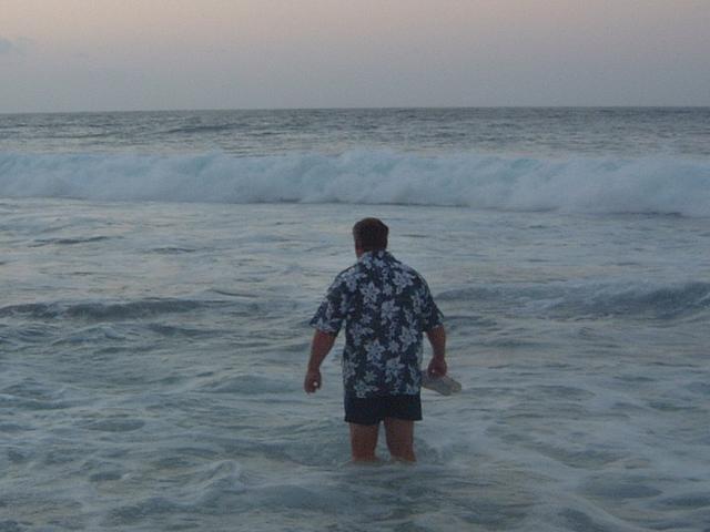 2003/05(May)/03(Hawaii)/Poipu-Hyatt/640x480_2003-05-25-04-Hyatt-Sunrise.JPG