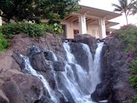 2003-05-25-40-Hyatt-Grounds.JPG