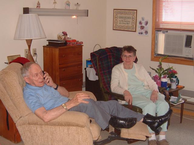 2003/07(Jul)/01(SD)/640x480_2003-06-29-51-Storla-Sunset-Home-Scotts.JPG