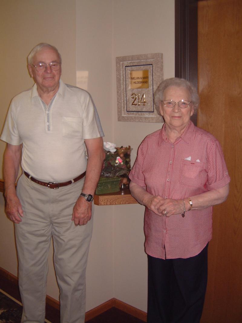 2003/07(Jul)/01(SD)/800x600_2003-07-03-06-Saying-Goodbye.JPG
