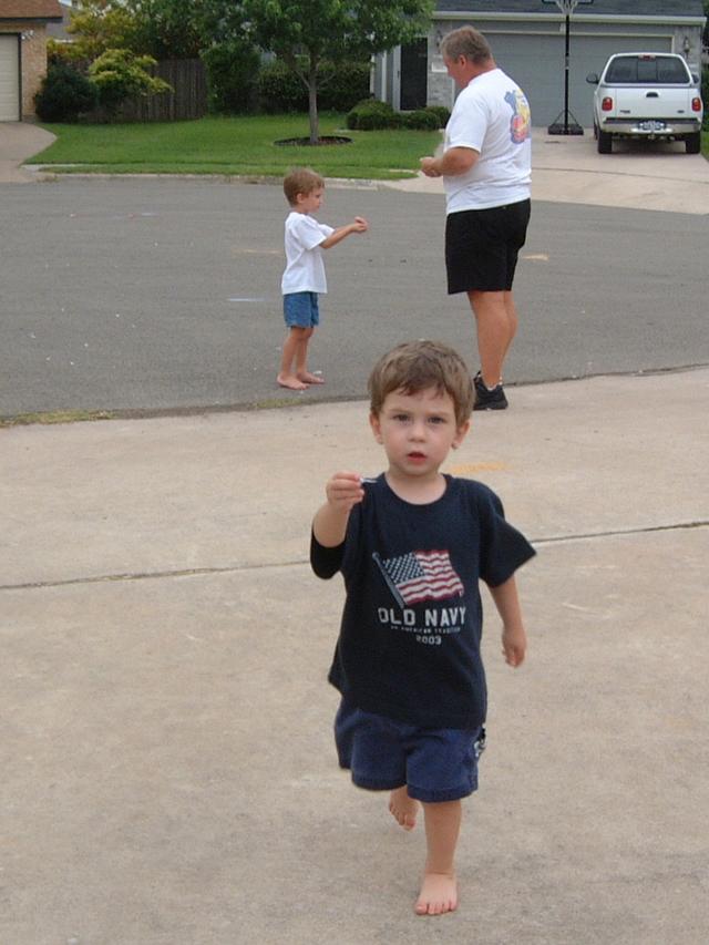 2003/07(Jul)/02(Fireworks)/640x480_2003-07-04-3-Dax-Chance-Fireworks.JPG