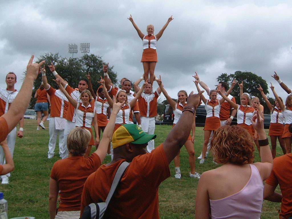2003/08(Aug)/4(1st-Texas-Game)/1024x768_2003-08-31-04.JPG