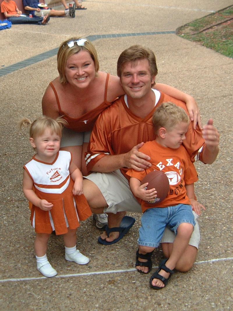 2003/08(Aug)/4(1st-Texas-Game)/800x600_2003-08-31-09.JPG
