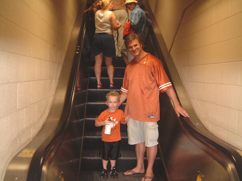 2003/10(Oct)/01(KState-UT)/800x600_2003-10-04-09-Game.JPG