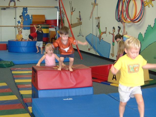 2003/10(Oct)/02(Chance-BD)/2003-10-05-01-Chance-4th-BD.JPG