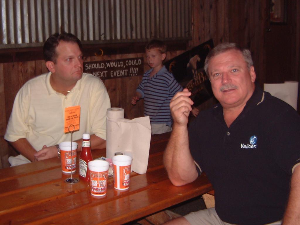 2003/10(Oct)/03(Urbik-Wedding)/1024x768_2003-10-03-27-Rehearsal-Dinner.JPG