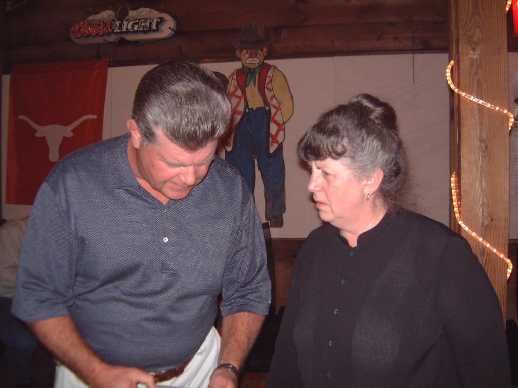 2003/10(Oct)/03(Urbik-Wedding)/1024x768_2003-10-03-42-Rehearsal-Dinner.JPG