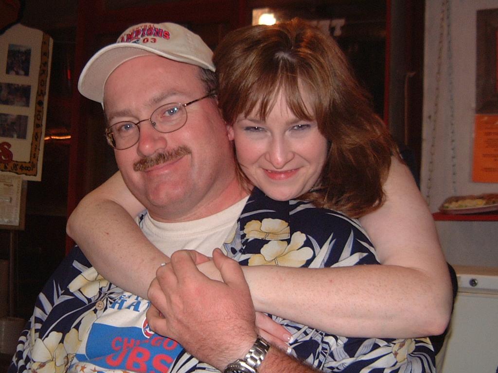 2003/10(Oct)/03(Urbik-Wedding)/1024x768_2003-10-03-61-Rehearsal-Dinner.JPG