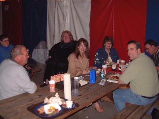 2003/10(Oct)/03(Urbik-Wedding)/640x480_2003-10-03-41-Rehearsal-Dinner.JPG