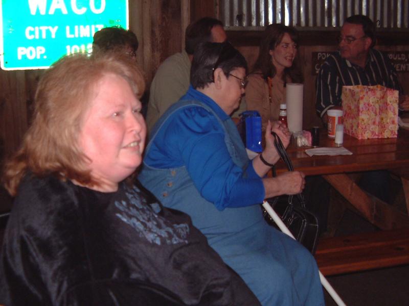 2003/10(Oct)/03(Urbik-Wedding)/800x600_2003-10-03-53-Rehearsal-Dinner.JPG