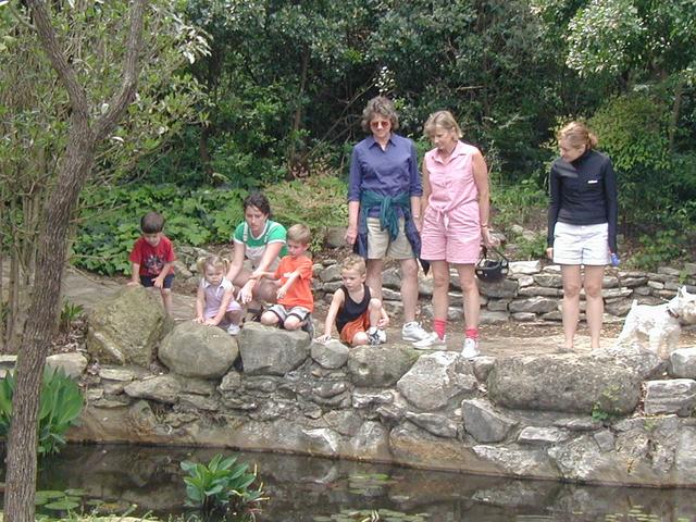 2004-04-04-Heather-Bday-19-Dax-Kyla-Suzi-Chance-Vale-Janeen-Heather-and-Mom.jpg
