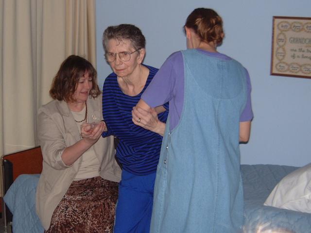 2004/05(May)/01(SD-Misc)/640x480_2004-05-01-Storla-Nursing-HM-05.JPG